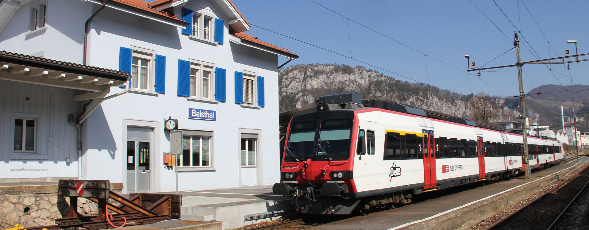 BahnhofBalsthal_mit_Regio_OeBB.jpg