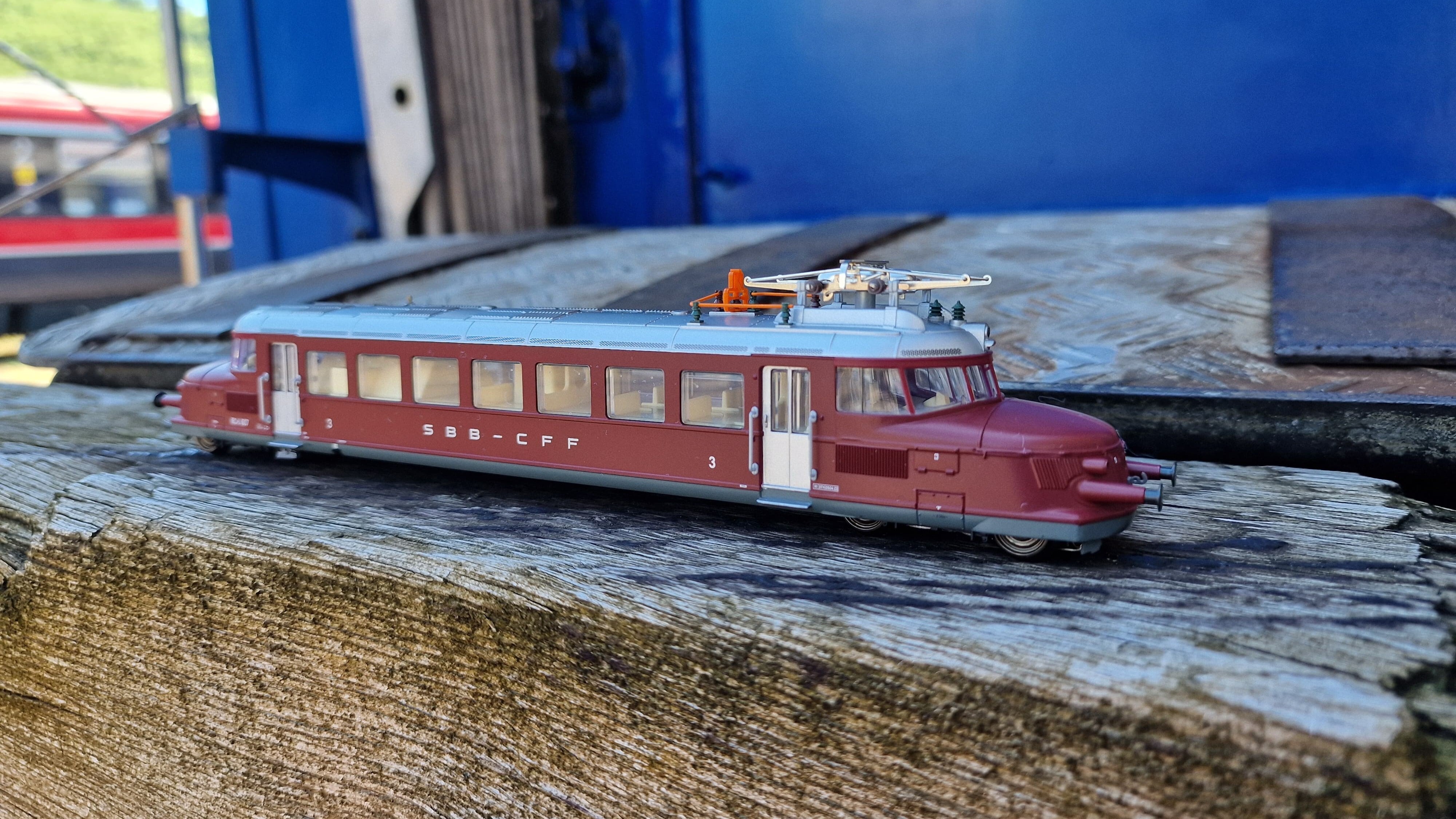 Gutscheine & Fanartikel - Oensingen-Balsthal-Bahn AG